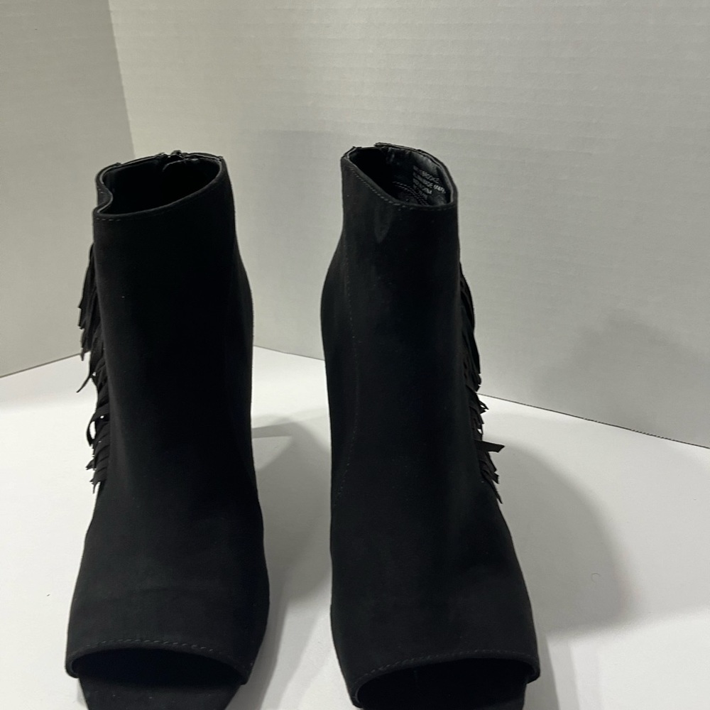 New Directions Brooke Peep Toe Black Fringe Ankle Boots‎ Women Size 10 - Picture 10 of 10